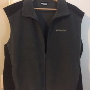 Columbia full zip vest